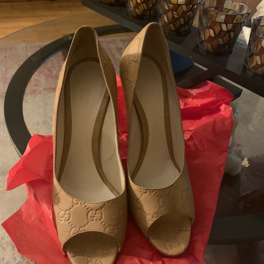 Gucci Beige Peep-Toe Heels